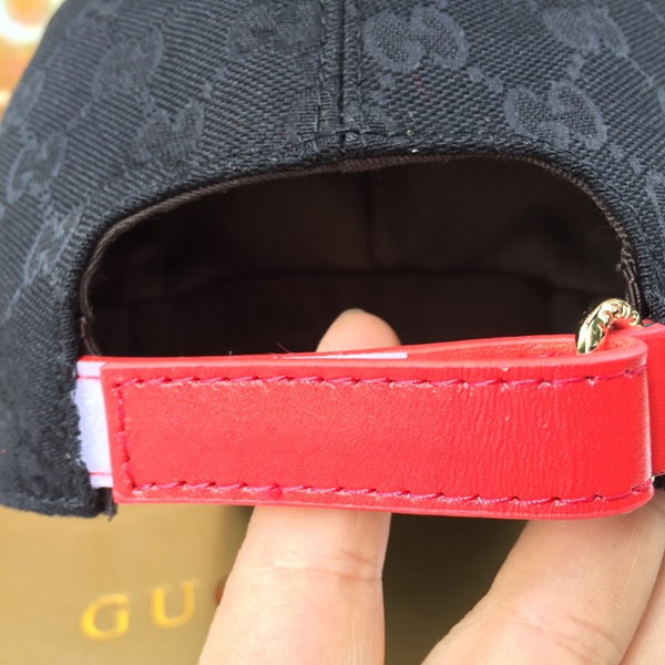 ブランド帽子角部分ディテール